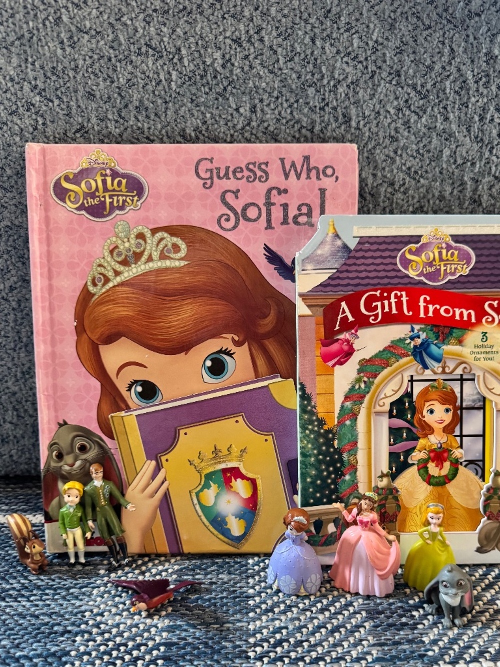 SOFIA THE FIRST BUNDLE | Figurines & Books!